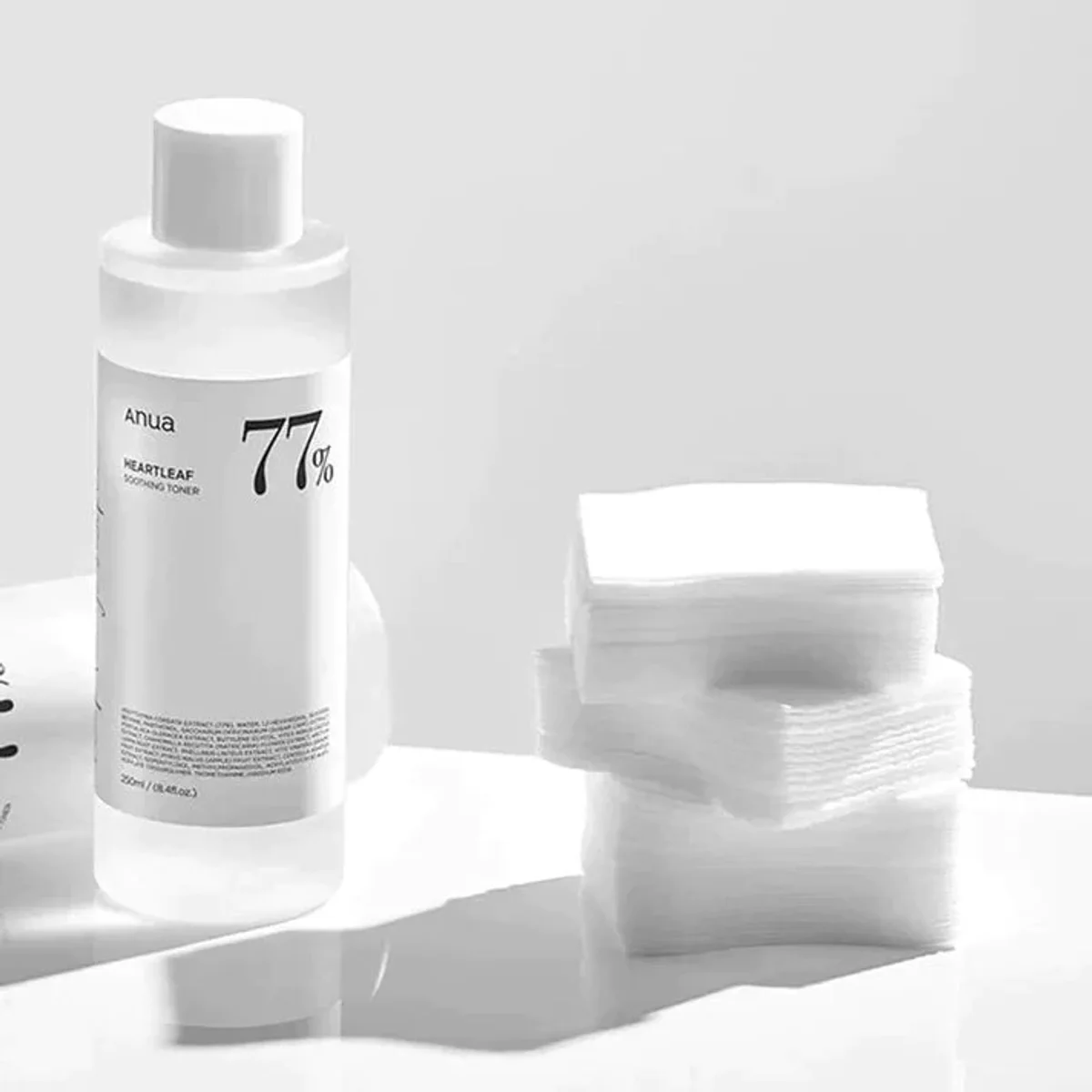 ANUA Cotton Pad For Toner package and pad detail
